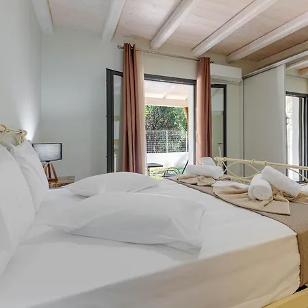 Themida - 3 Bedroom Καρουσάδες